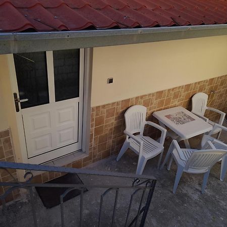 Antonioy Apartment Kalampaka מראה חיצוני תמונה